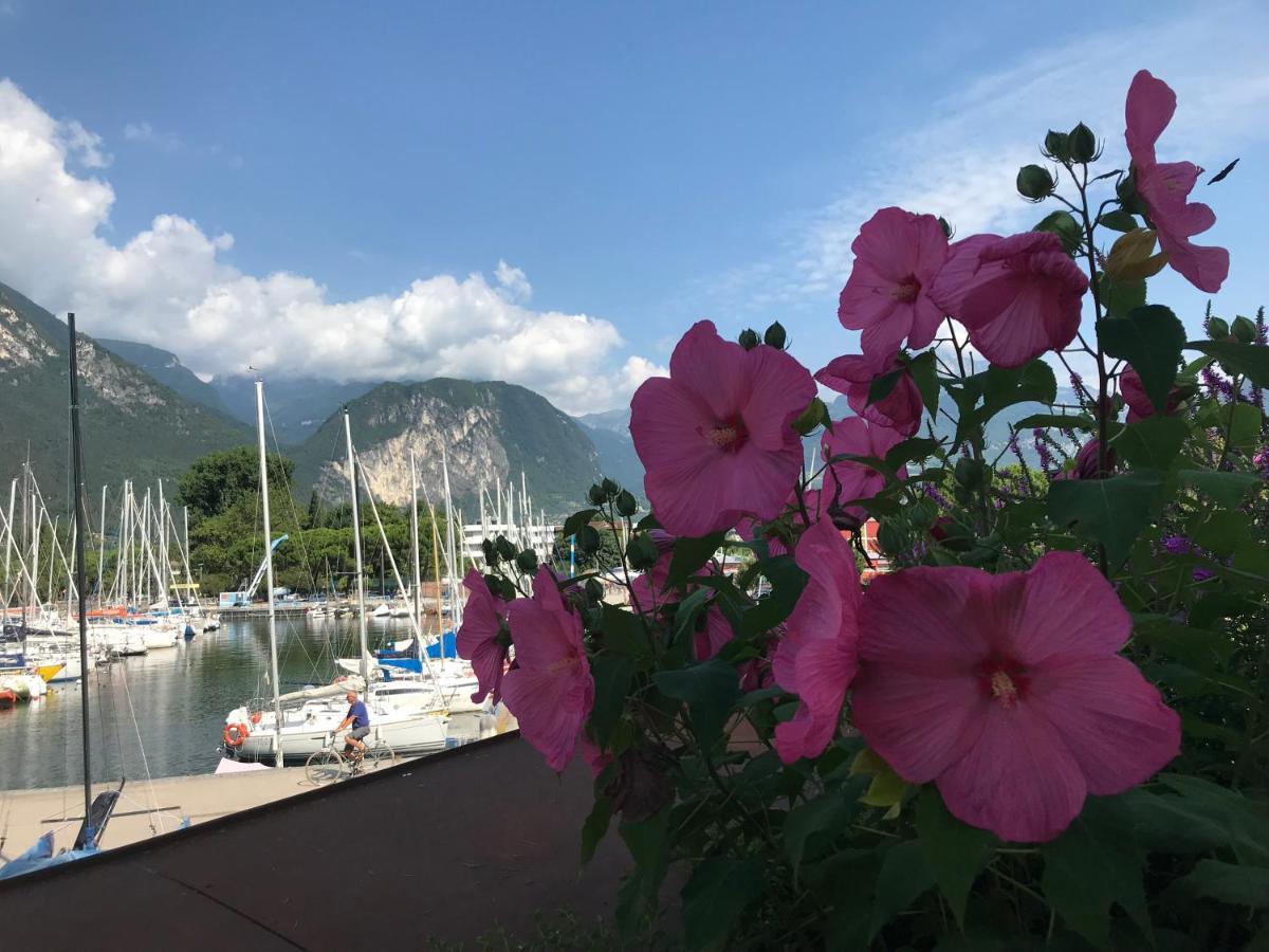 Villa Nicolli Romantic Resort - Adults Only Riva del Garda Esterno foto