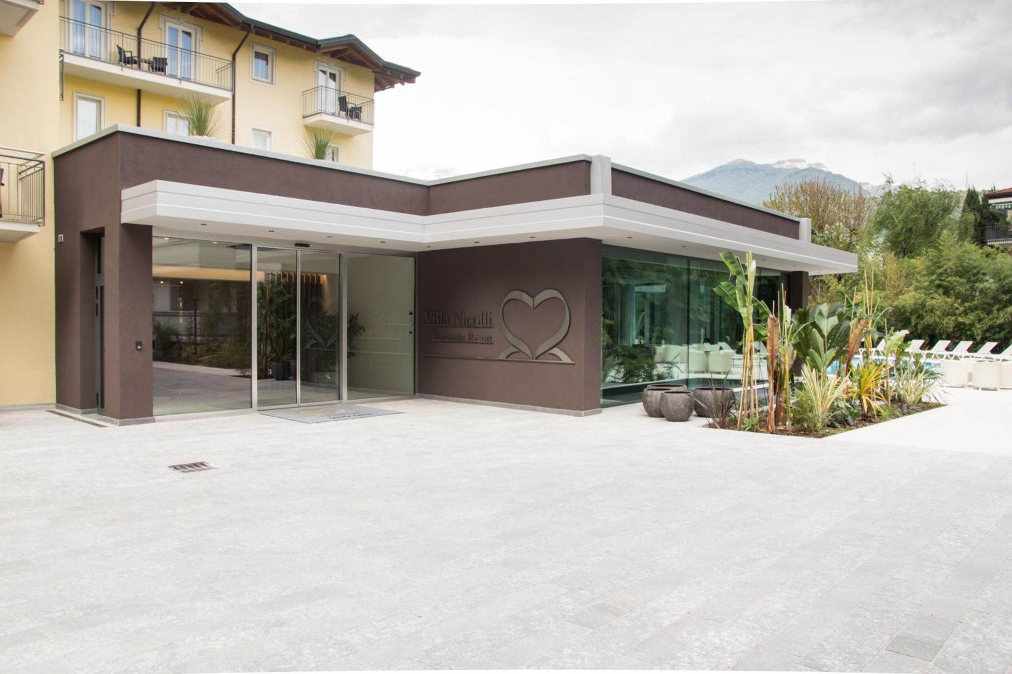 Villa Nicolli Romantic Resort - Adults Only Riva del Garda Esterno foto