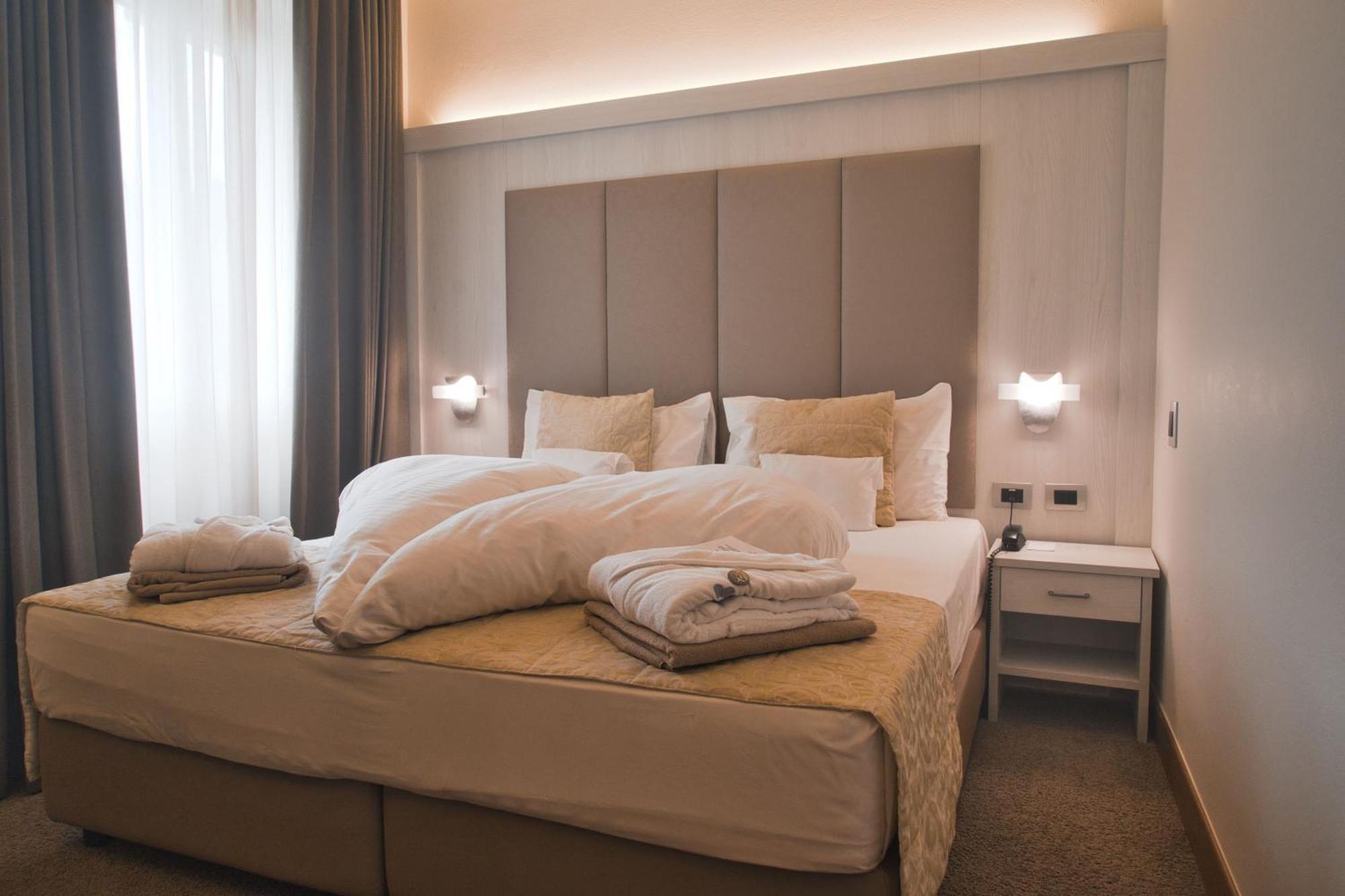 Villa Nicolli Romantic Resort - Adults Only Riva del Garda Esterno foto