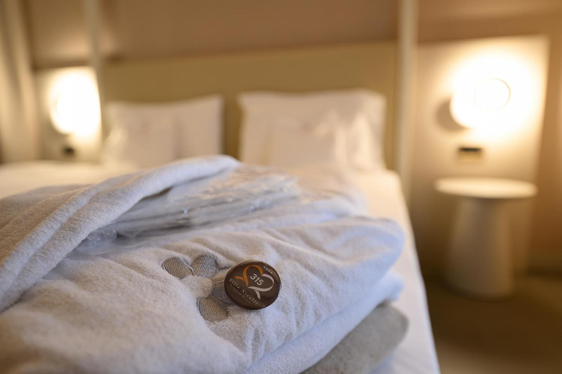 Villa Nicolli Romantic Resort - Adults Only Riva del Garda Esterno foto
