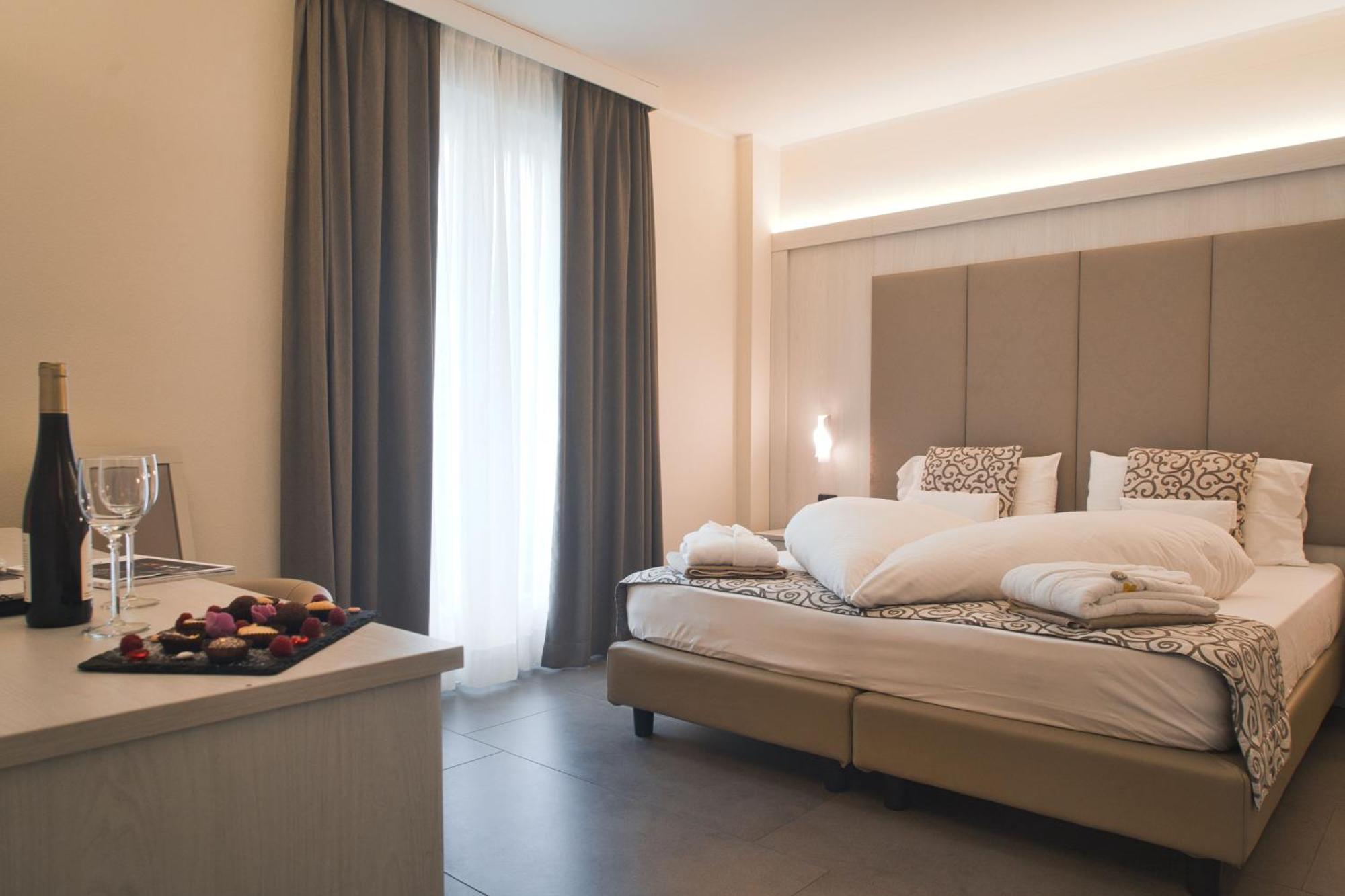 Villa Nicolli Romantic Resort - Adults Only Riva del Garda Esterno foto
