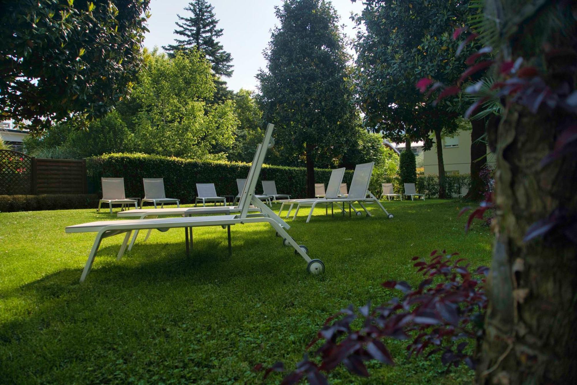 Villa Nicolli Romantic Resort - Adults Only Riva del Garda Esterno foto